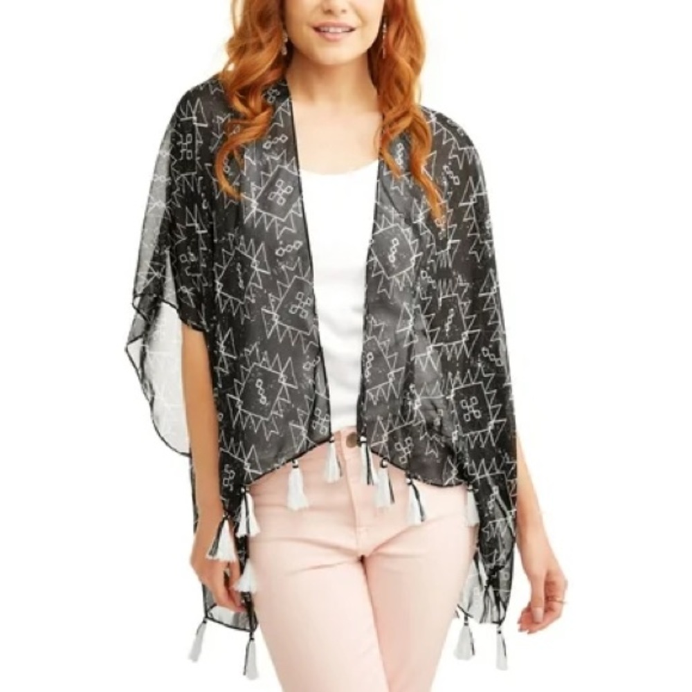 Time & Tru-Aztec Cropped Kimono Scarf -Women’s Size: OS-Color: Black/White-NEW!!